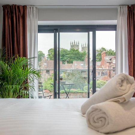 The Quadrant - The Carillon Suite Йорк Экстерьер фото